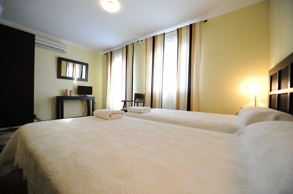 ואלורדה דל קמינו Hotel Montearoma מראה חיצוני תמונה