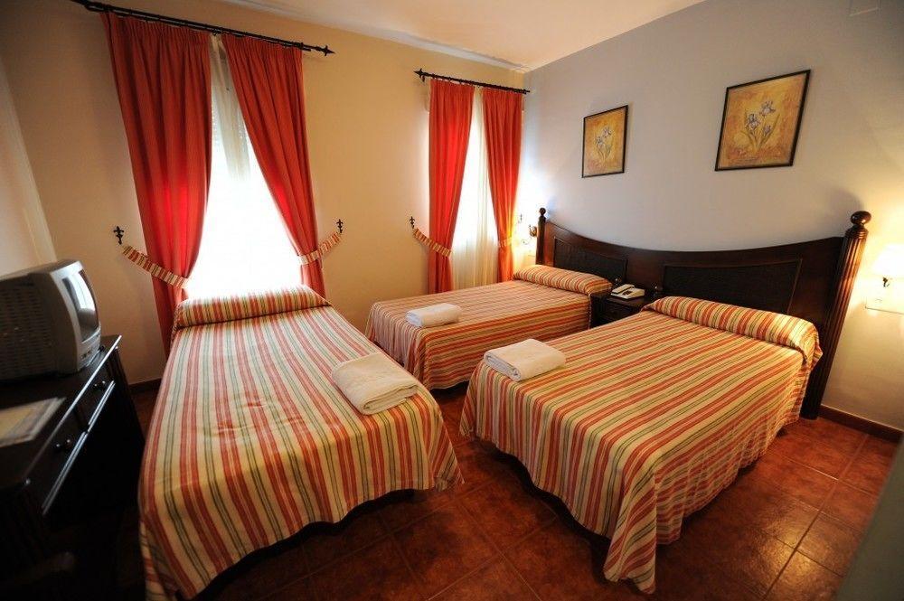 ואלורדה דל קמינו Hotel Montearoma מראה חיצוני תמונה