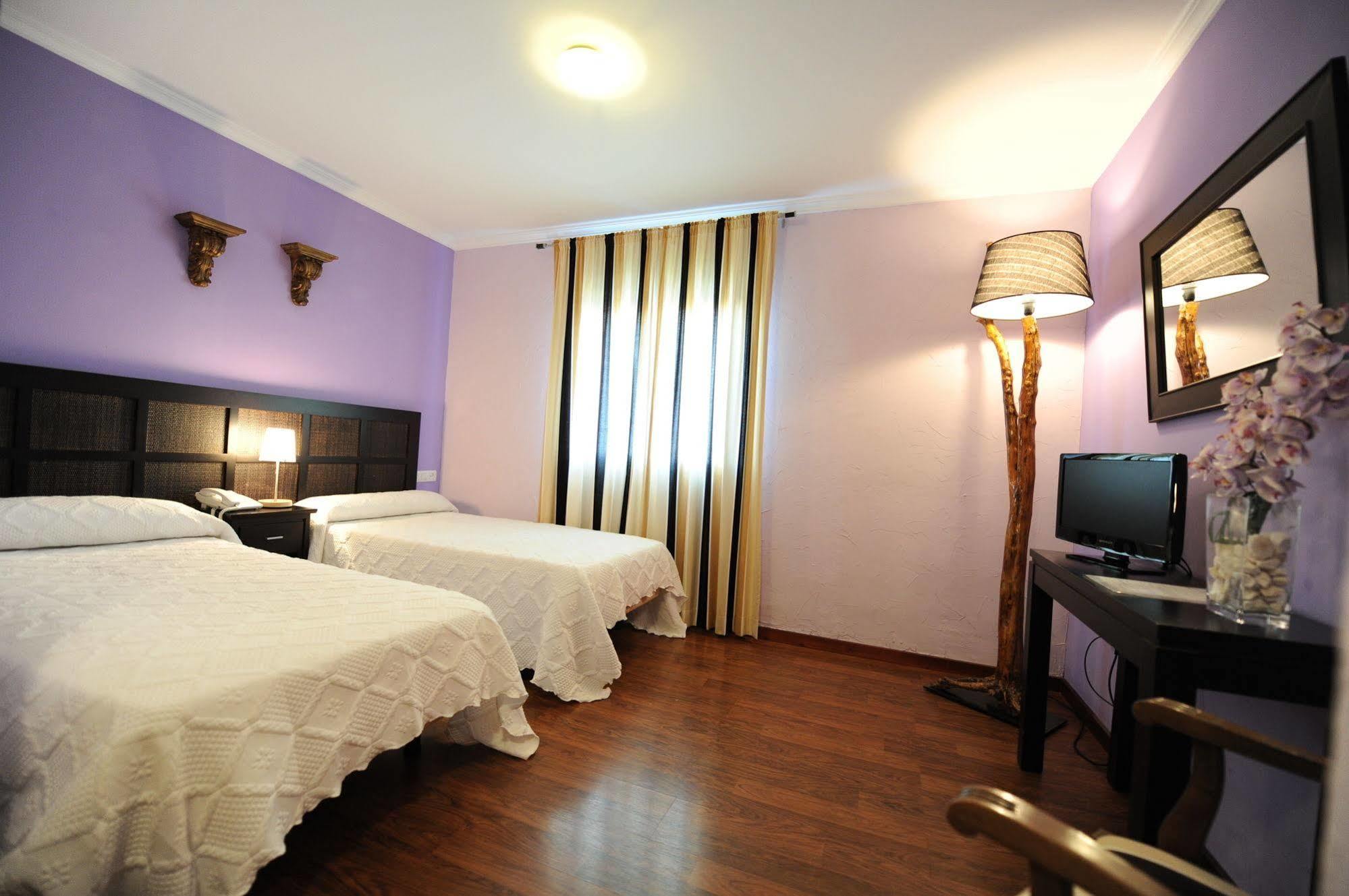 ואלורדה דל קמינו Hotel Montearoma מראה חיצוני תמונה