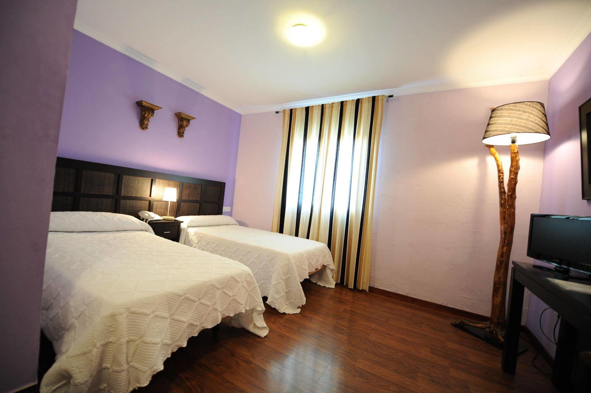 ואלורדה דל קמינו Hotel Montearoma מראה חיצוני תמונה