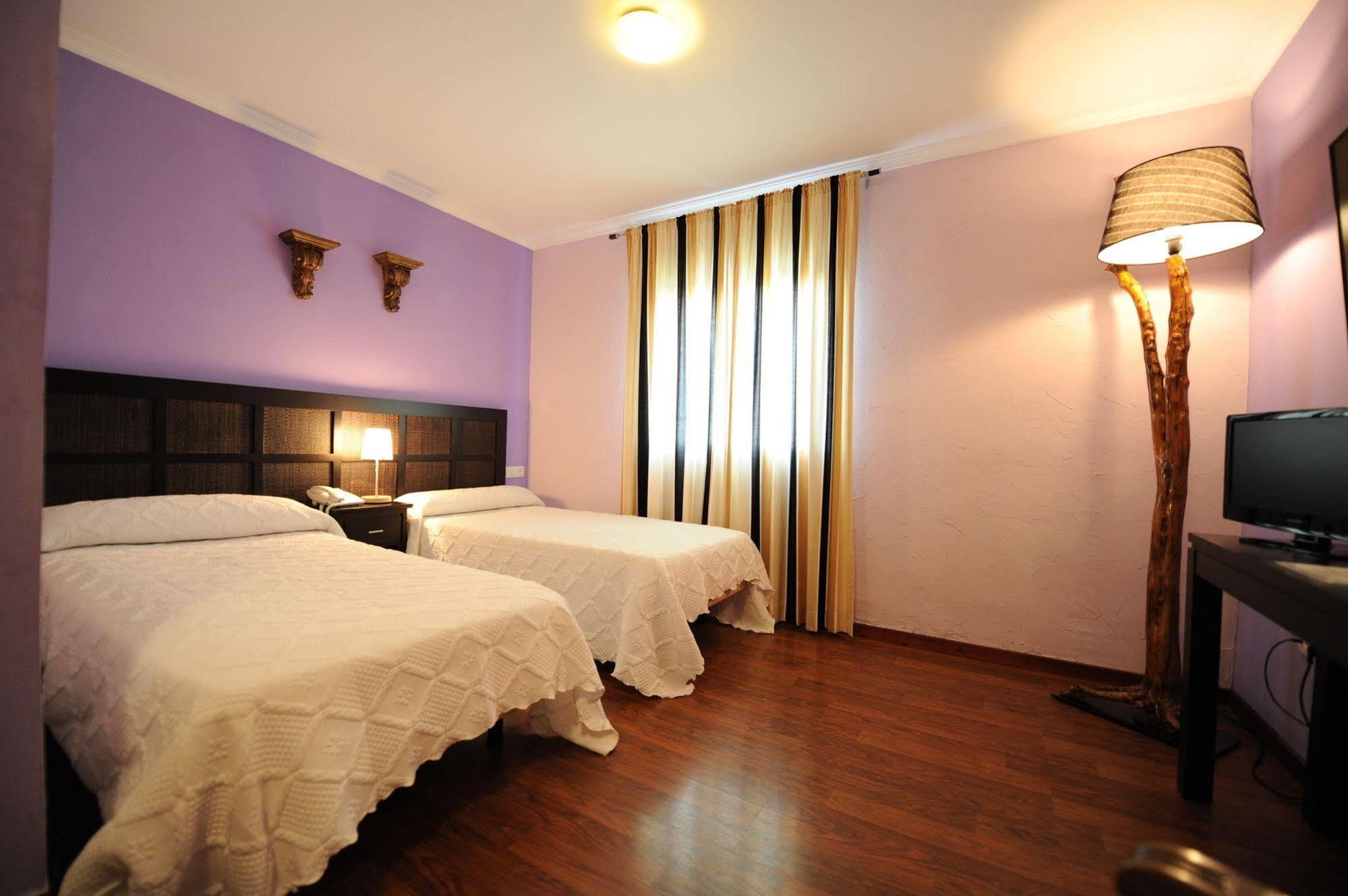 ואלורדה דל קמינו Hotel Montearoma מראה חיצוני תמונה