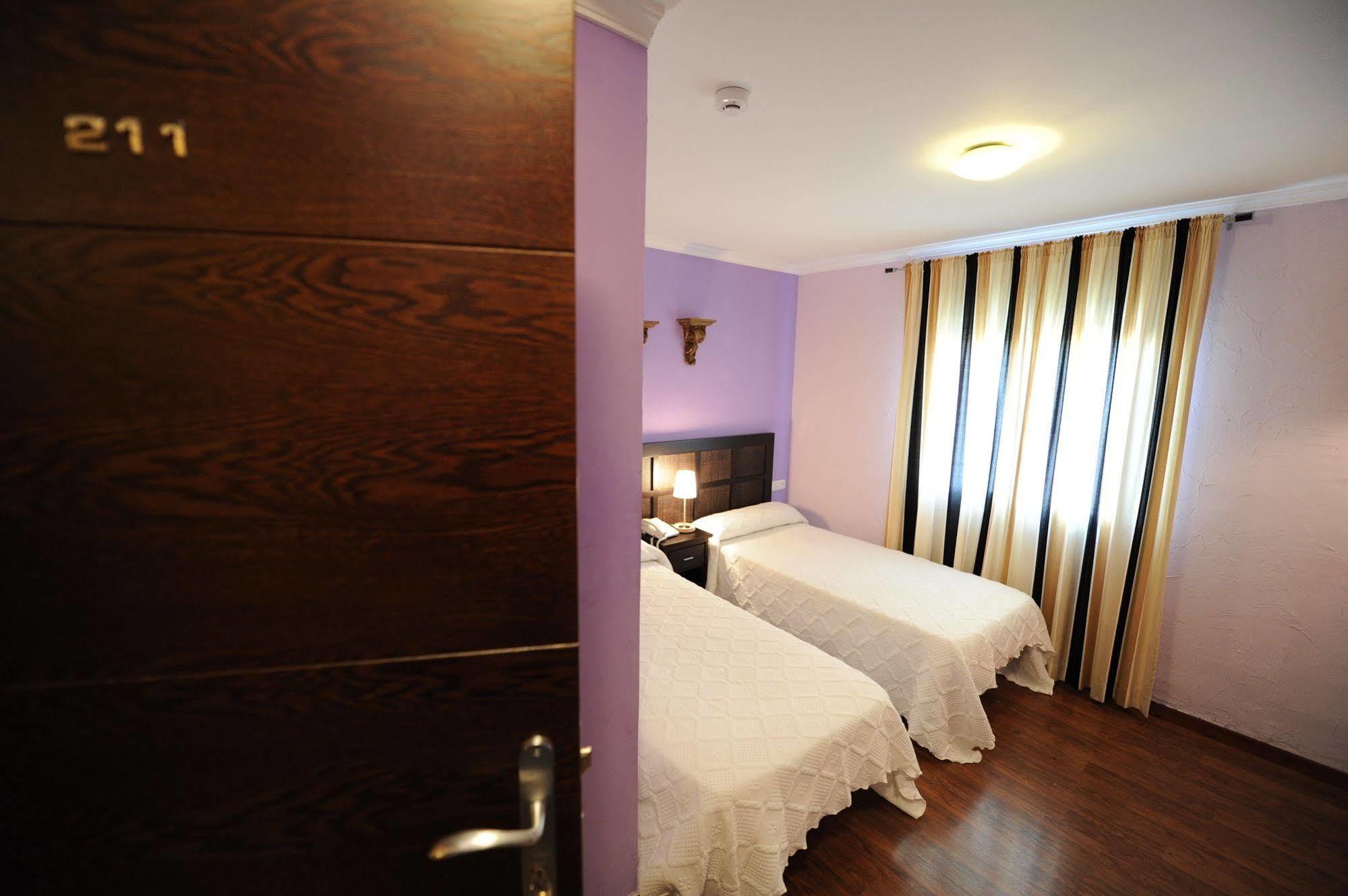 ואלורדה דל קמינו Hotel Montearoma מראה חיצוני תמונה