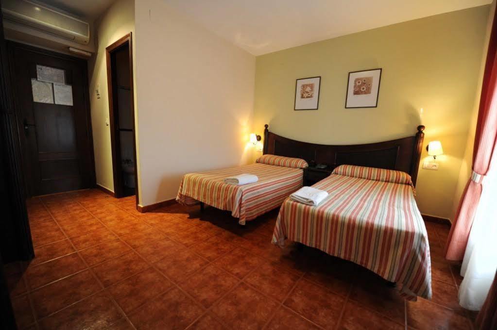 ואלורדה דל קמינו Hotel Montearoma מראה חיצוני תמונה