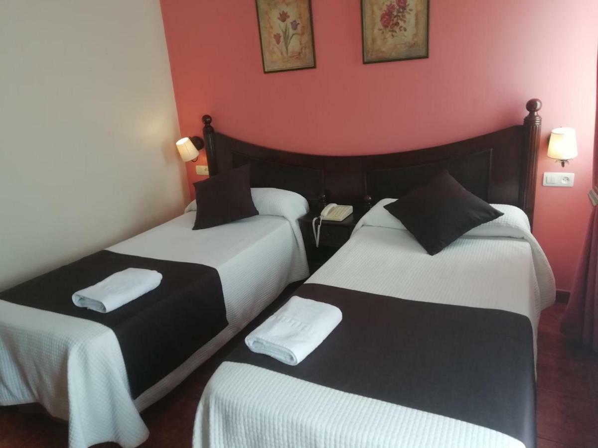 ואלורדה דל קמינו Hotel Montearoma מראה חיצוני תמונה